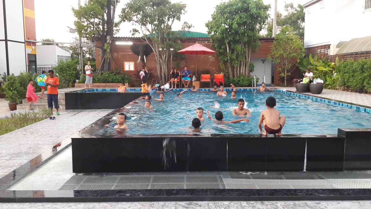 Tawan Anda Garden Hotel Сураттхани Экстерьер фото